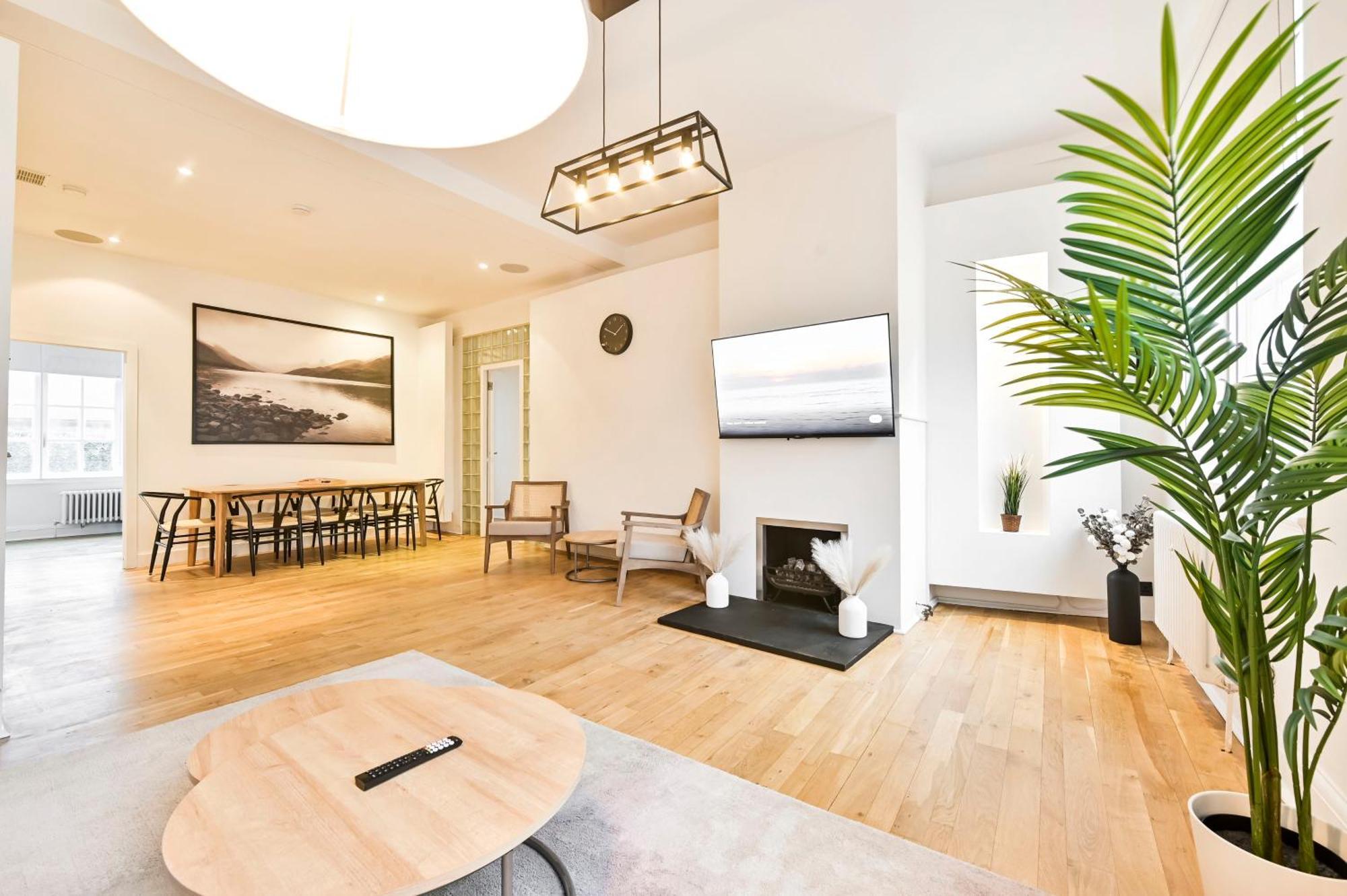 Wonderful Fitzrovia 3 Bed Apartment Londra Esterno foto