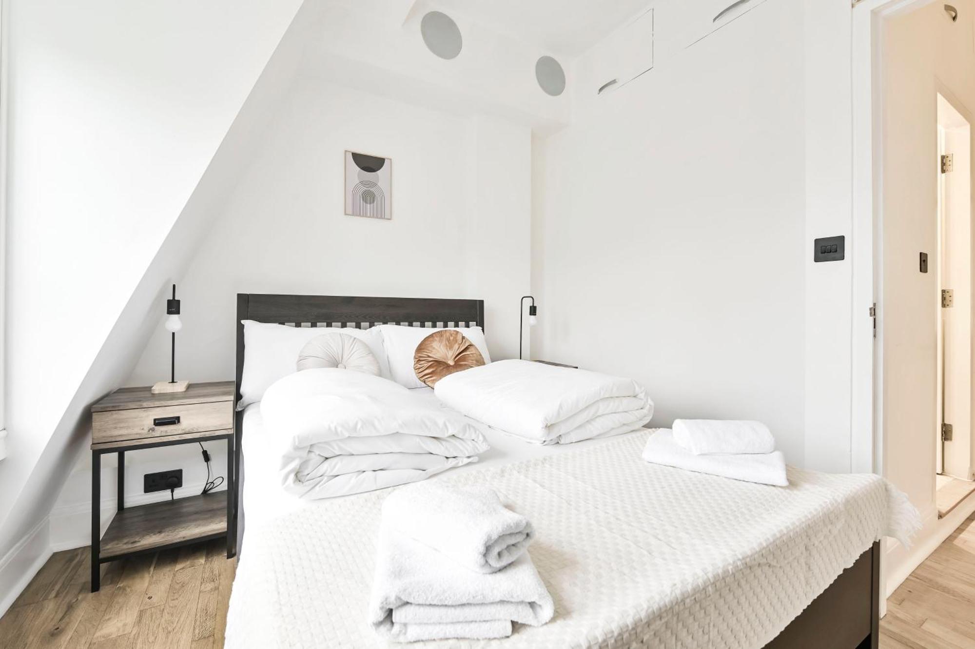 Wonderful Fitzrovia 3 Bed Apartment Londra Esterno foto